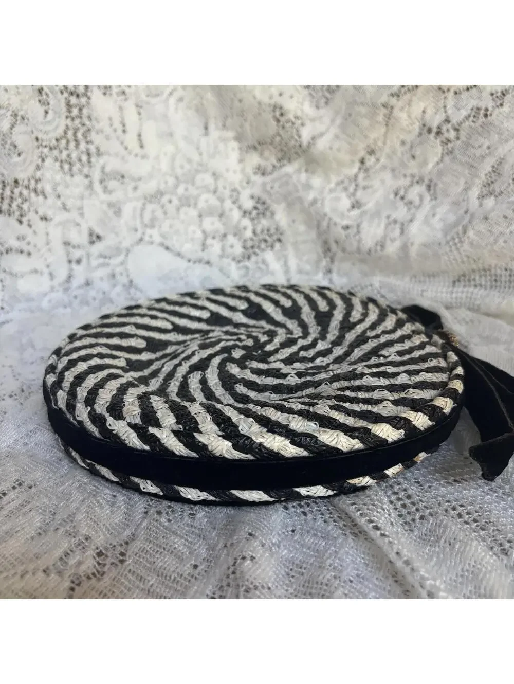Vintage Woven Hatbox Purse Black White Straw Zelmaron 1950s